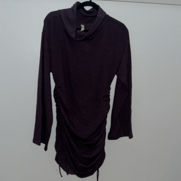 NWOT daily practice long sleeve side ruched dress - Picture 8 of 8